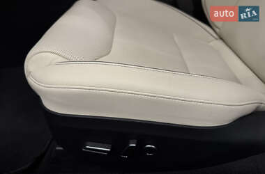 Лифтбек Tesla Model S 2022 в 