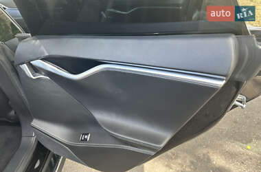 Лифтбек Tesla Model S 2014 в 