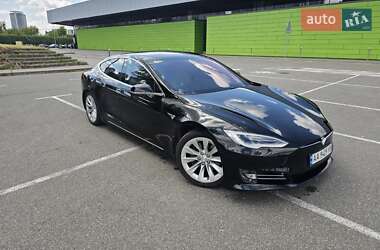 Лифтбек Tesla Model S 2018 в 