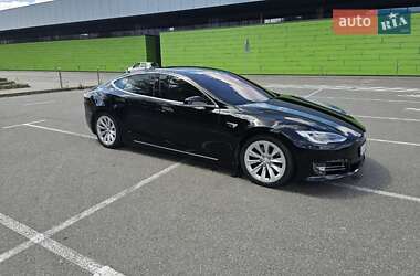 Лифтбек Tesla Model S 2018 в 