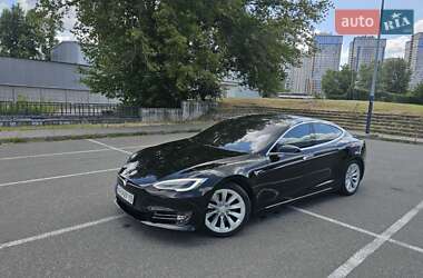Лифтбек Tesla Model S 2018 в 