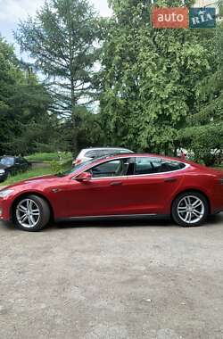 Ліфтбек Tesla Model S 2013 в 