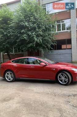 Ліфтбек Tesla Model S 2013 в 