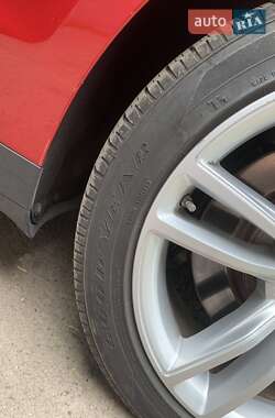 Ліфтбек Tesla Model S 2013 в 