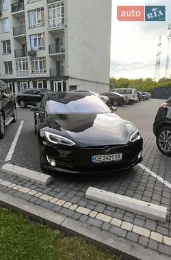 Лифтбек Tesla Model S 2017 в Черновцах