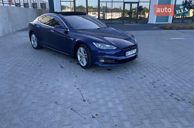 Лифтбек Tesla Model S 2016 в 