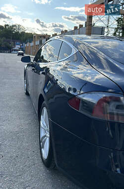 Лифтбек Tesla Model S 2014 в 