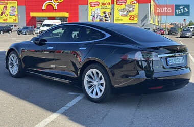 Ліфтбек Tesla Model S 2018 в 