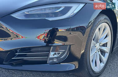 Ліфтбек Tesla Model S 2018 в 