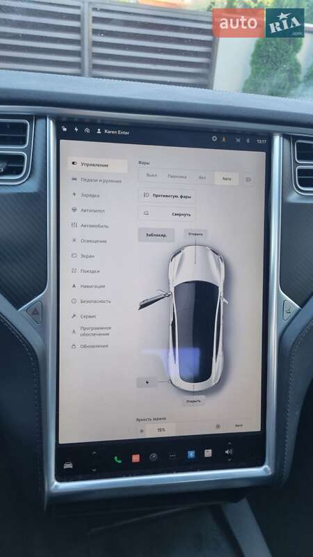 Лифтбек Tesla Model S 2016 в Луцке