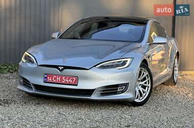 Лифтбек Tesla Model S 2017 в 