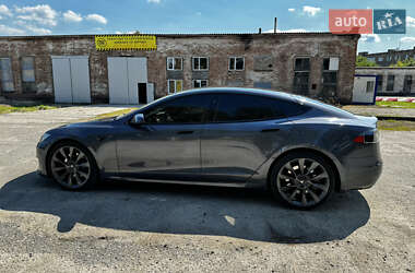 Лифтбек Tesla Model S 2020 в 