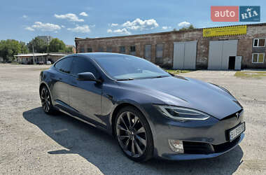 Лифтбек Tesla Model S 2020 в Киеве