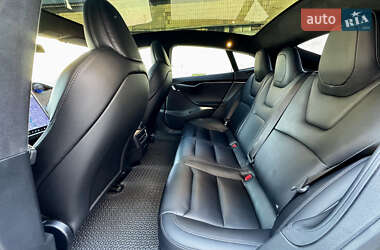 Лифтбек Tesla Model S 2020 в 