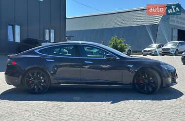 Лифтбек Tesla Model S 2015 в 
