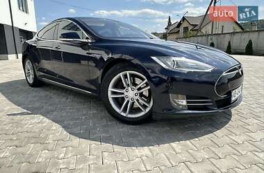 Лифтбек Tesla Model S 2013 в 