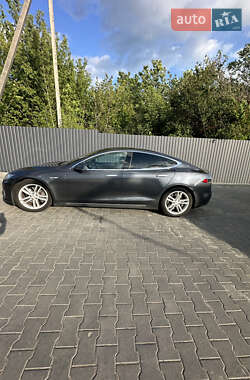 Ліфтбек Tesla Model S 2016 в 