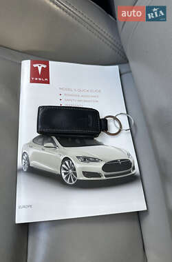 Ліфтбек Tesla Model S 2016 в 