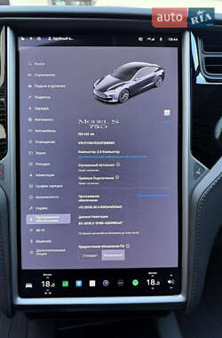 Ліфтбек Tesla Model S 2018 в 