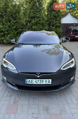 Ліфтбек Tesla Model S 2018 в 