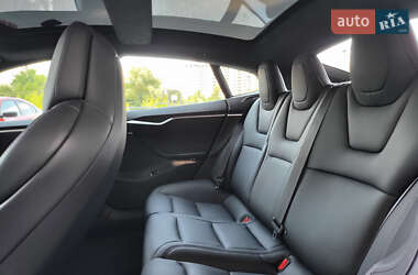 Ліфтбек Tesla Model S 2018 в 