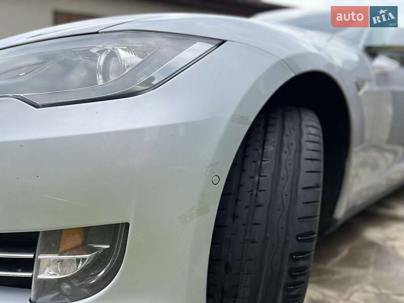 Лифтбек Tesla Model S 2015 в Одессе