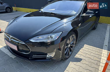 Ліфтбек Tesla Model S 2014 в 
