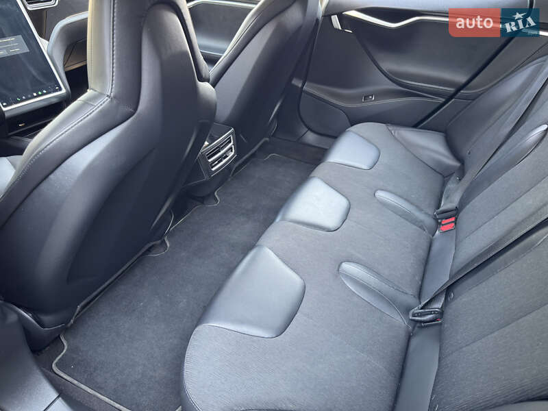 Лифтбек Tesla Model S 2014 в Одессе