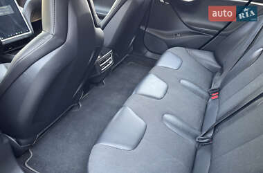Ліфтбек Tesla Model S 2014 в 