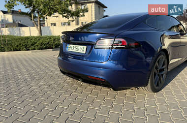 Лифтбек Tesla Model S 2022 в 