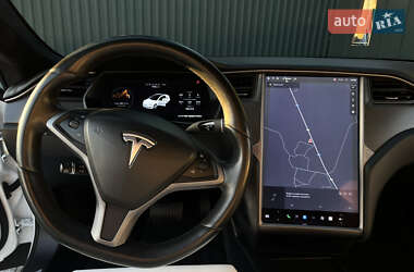 Лифтбек Tesla Model S 2018 в 