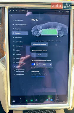 Ліфтбек Tesla Model S 2017 в Рівному