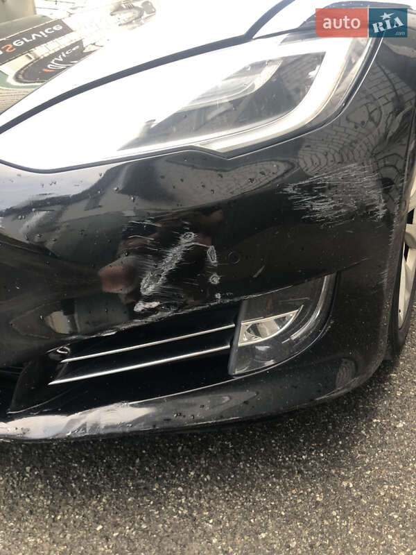 Лифтбек Tesla Model S 2016 в Киеве фото 2 Лифтбек Tesla Model S 2016 в Киеве