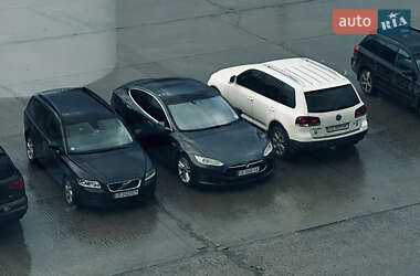 Ліфтбек Tesla Model S 2015 в 