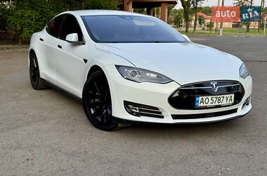 Ліфтбек Tesla Model S 2015 в 