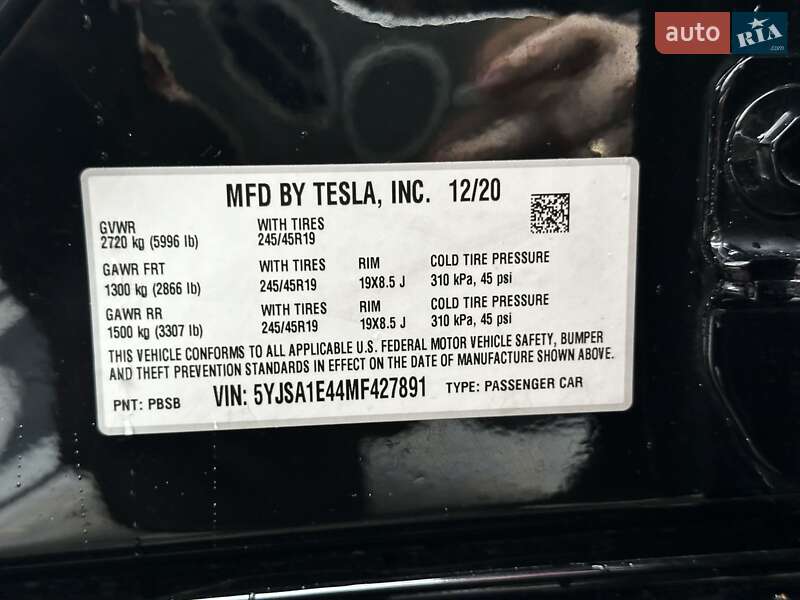 Лифтбек Tesla Model S 2020 в Киеве