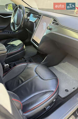 Лифтбек Tesla Model S 2013 в 