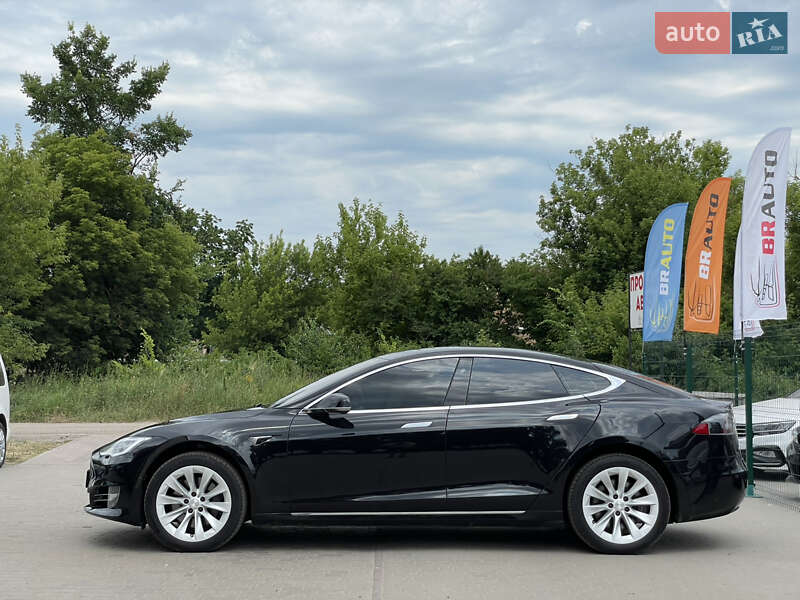 Лифтбек Tesla Model S 2018 в Бердичеве
