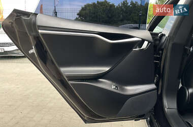 Лифтбек Tesla Model S 2018 в 