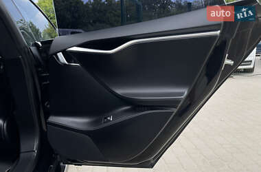 Лифтбек Tesla Model S 2018 в 