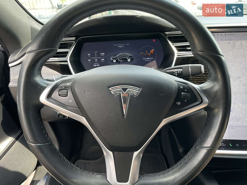 Лифтбек Tesla Model S 2018 в Бердичеве