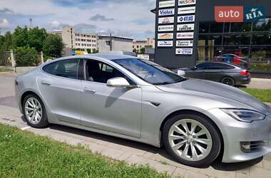 Лифтбек Tesla Model S 2016 в 