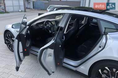 Лифтбек Tesla Model S 2013 в 