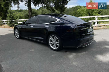 Ліфтбек Tesla Model S 2013 в 