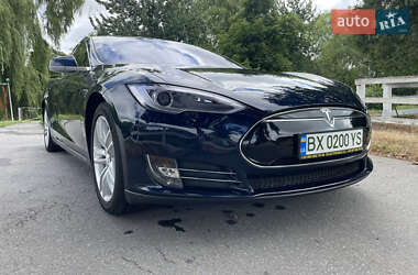 Ліфтбек Tesla Model S 2013 в 