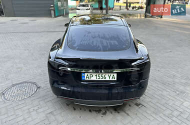 Ліфтбек Tesla Model S 2014 в 