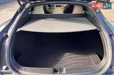 Ліфтбек Tesla Model S 2017 в 