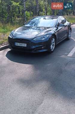 Лифтбек Tesla Model S 2015 в Киеве