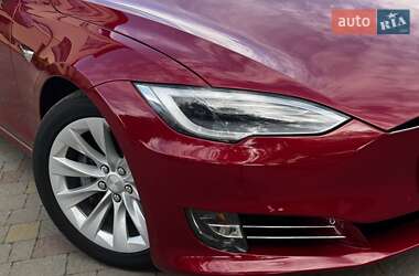 Ліфтбек Tesla Model S 2019 в 