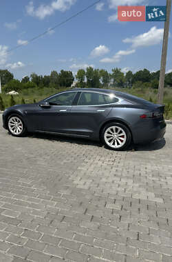 Лифтбек Tesla Model S 2015 в 